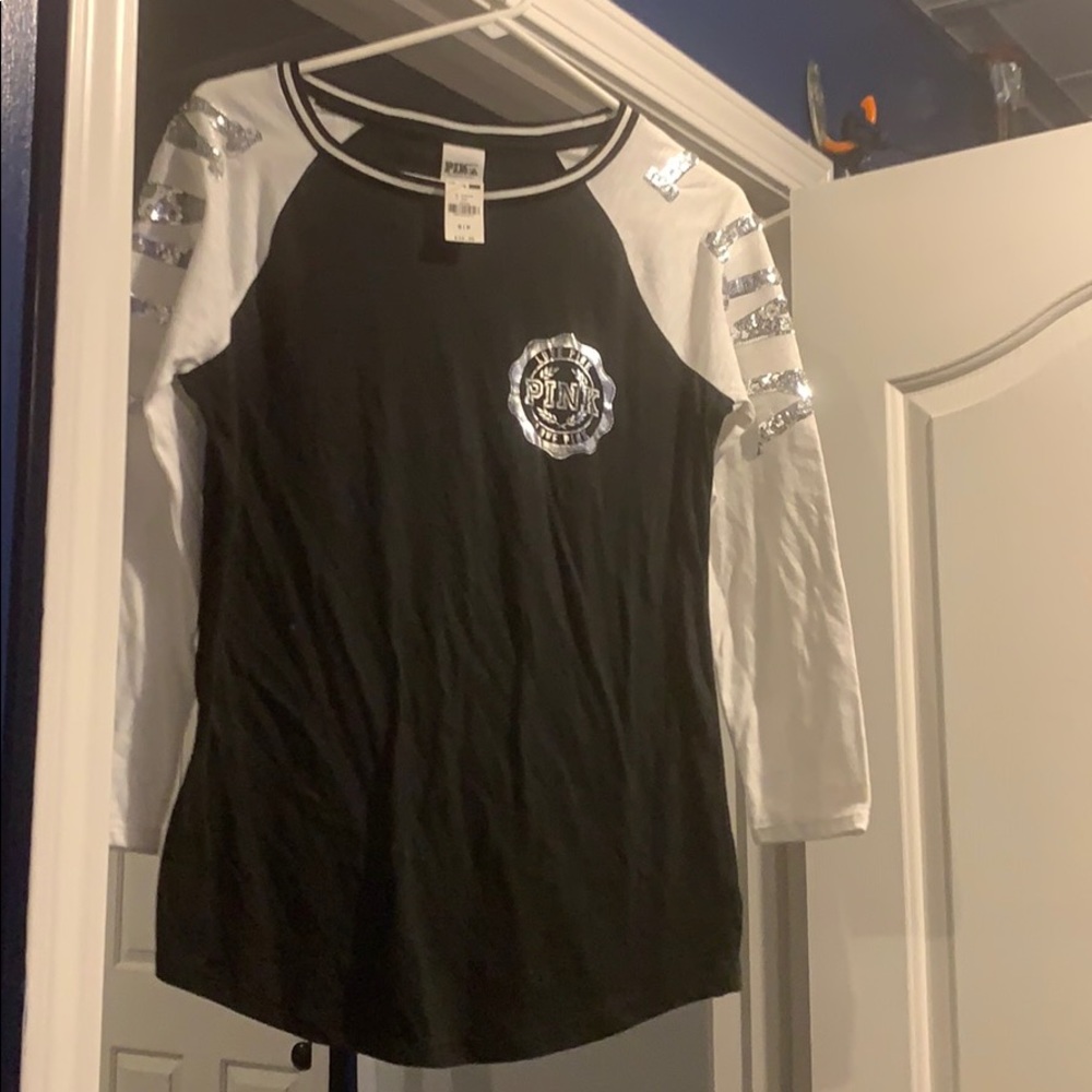 3/4 sleeve tshirt